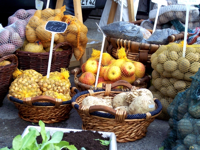 2010-04-10_bauernmarkt_015.jpg