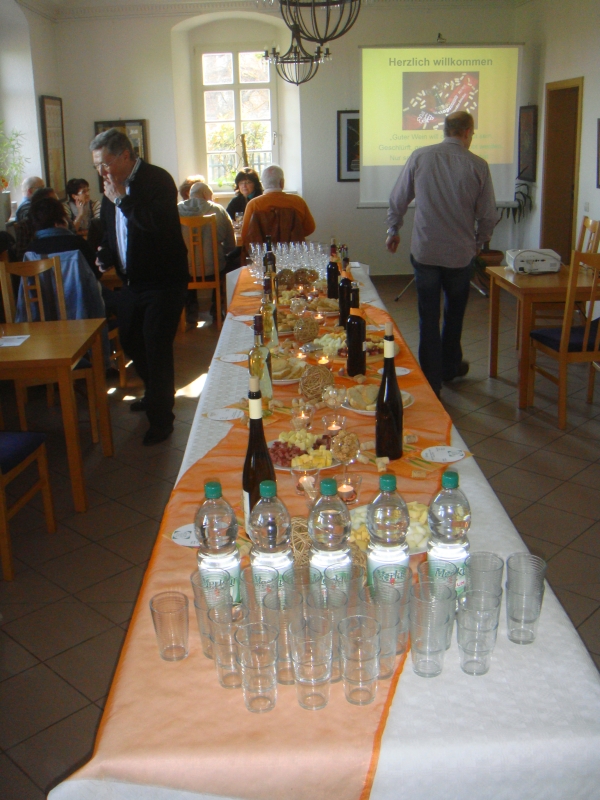 2012-04-22_jungwein-probe_001.jpg